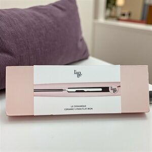 L’Ange Le Ceramique 1-Pass Flat Iron – 1” Ceramic Hair Straightener (Blush)
